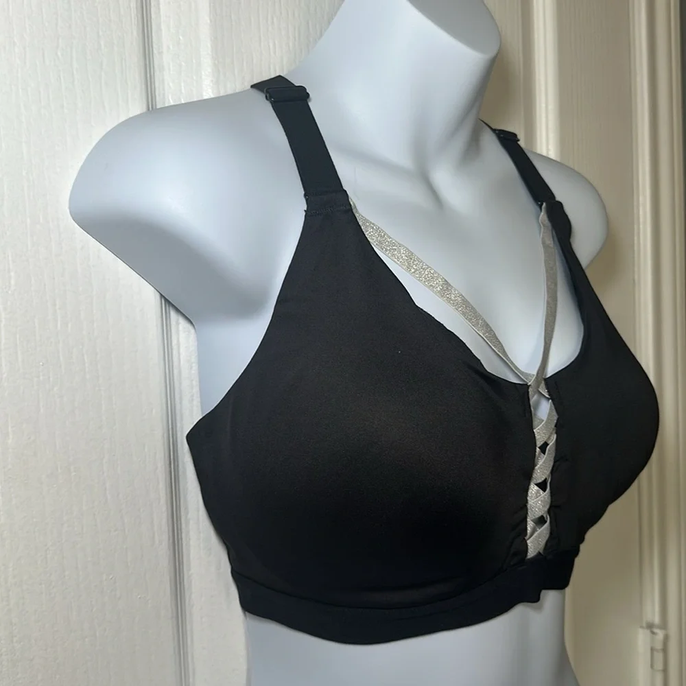 Victoria Sport sports bra size‎ 34DD color black